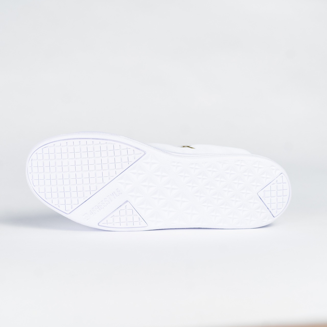 Off-Pitch(オフピッチ) 4Freestyle Explore Z Mesh Shoes White フリースタイルフットボール用