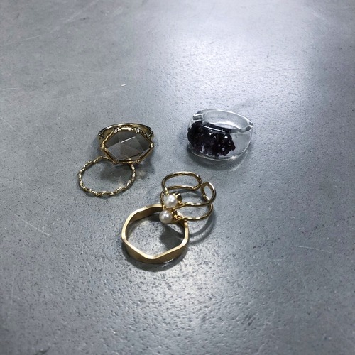 SET RING || 【RURIE EMOTO】ROUND SHAPED CLEAR RING WITH YUKARI PUEPLE + HEXAGON KIRA-KIRA RING【予約商品】 || 5 RINGS || GOLD || CRSM0213K