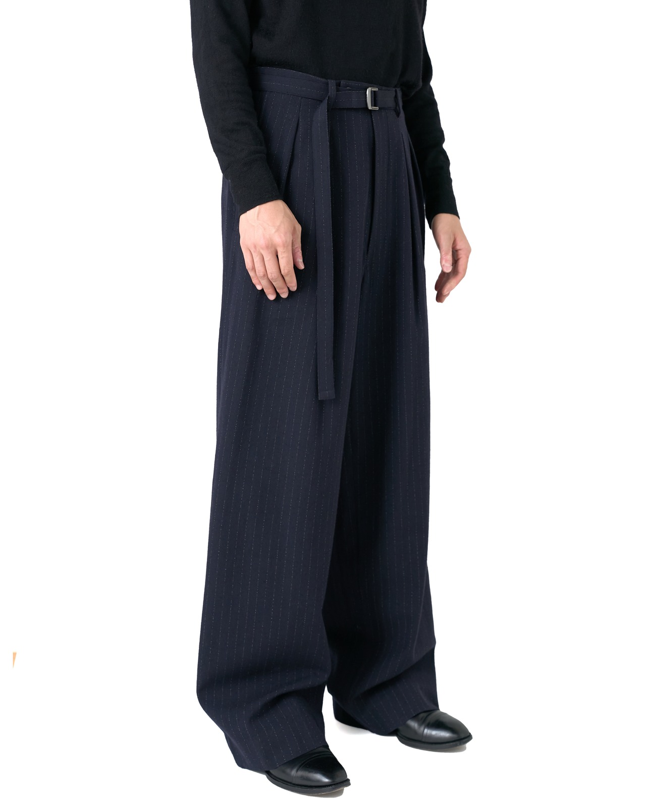 m's braque  "BELTED BAGGY PANTS〔NAVY STRIPE〕"