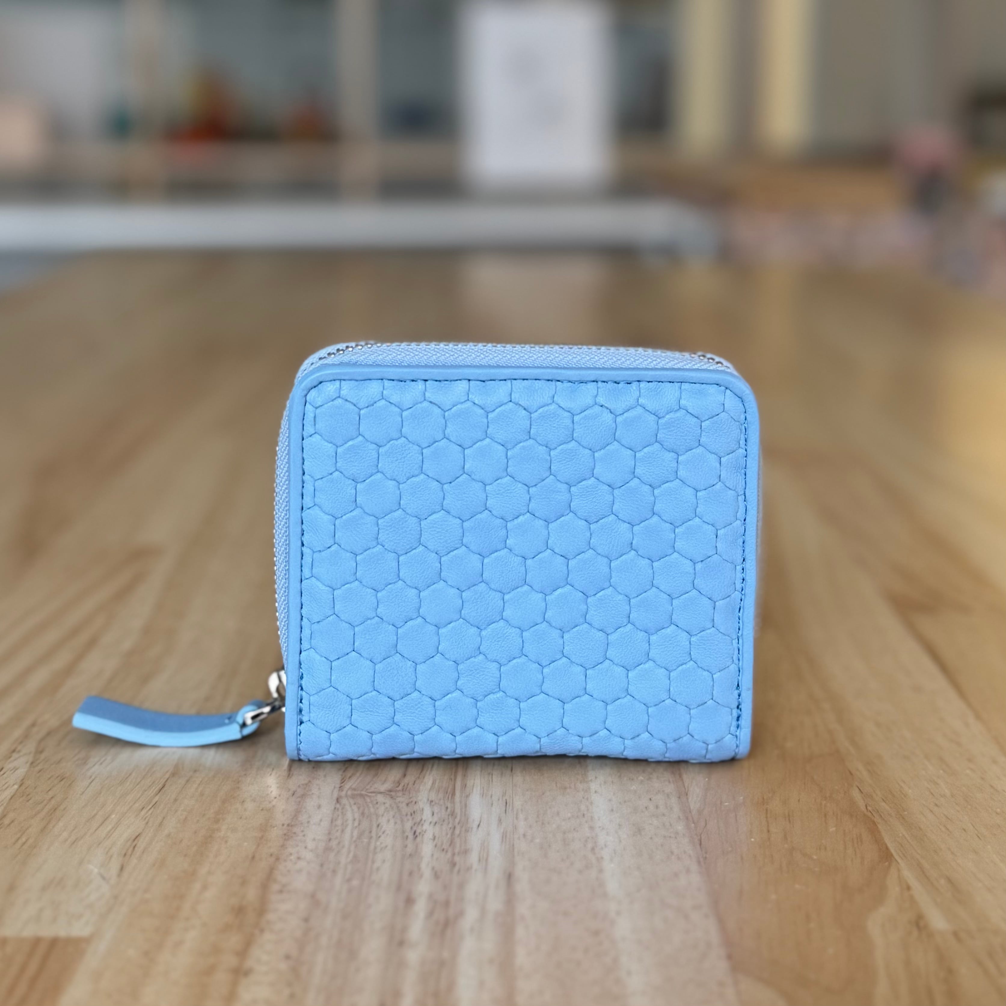 MAISON COLLECTION】二つ折り財布 | YUKIZNA
