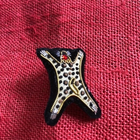Fil D'araignee Embroidered Pins / フィルダレニエ パンサー