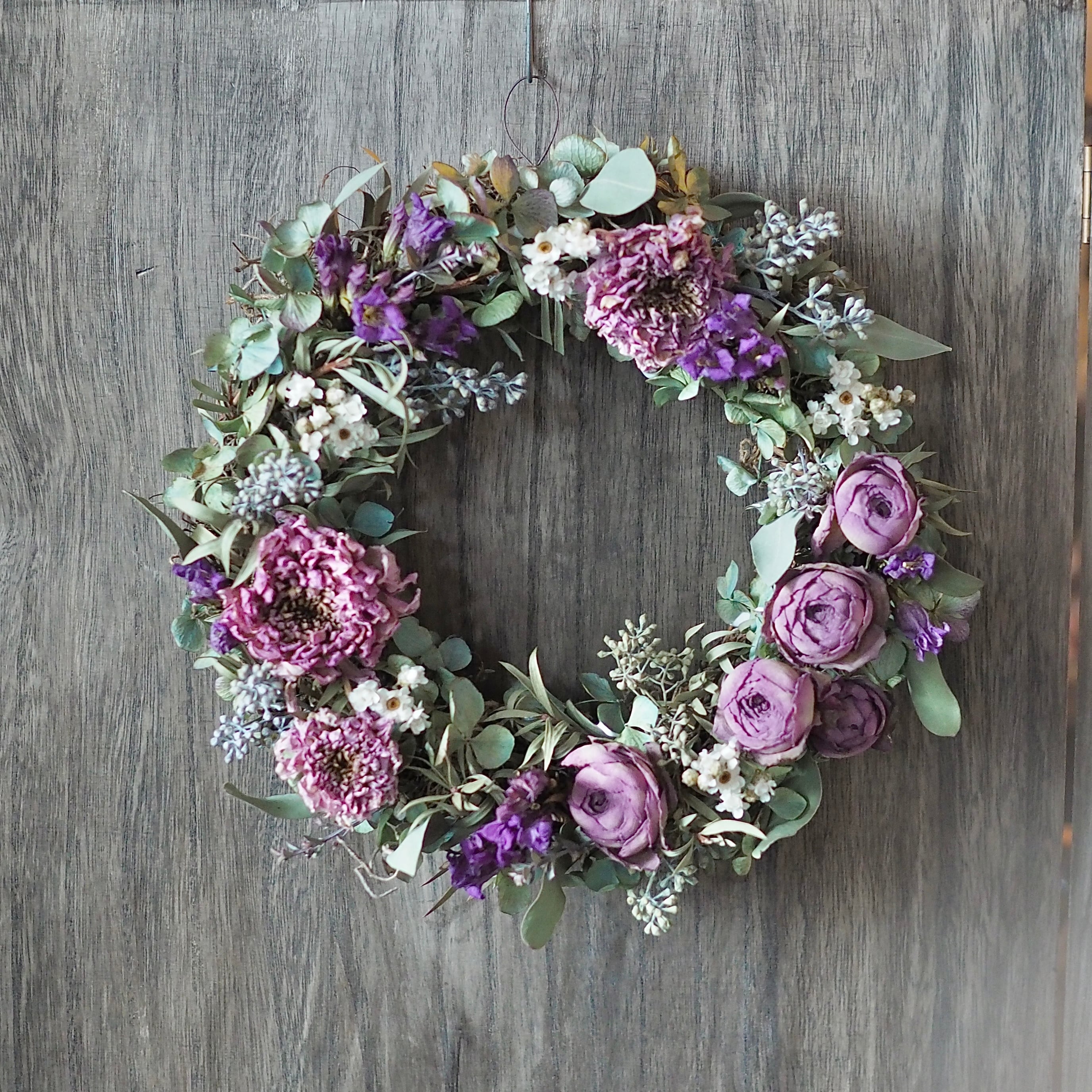 バラ実とナンキンハゼのリースΦ25 | Oak House