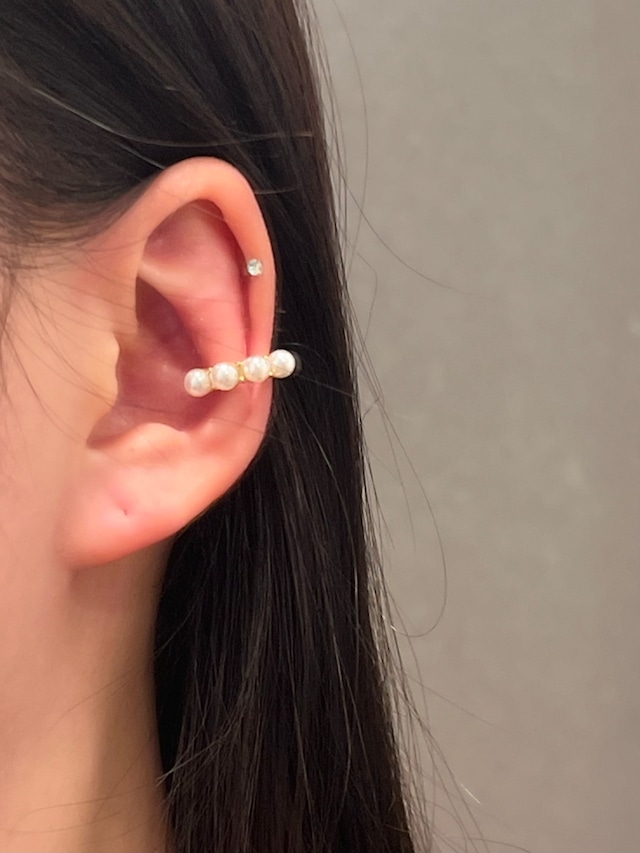Pearl earcuff