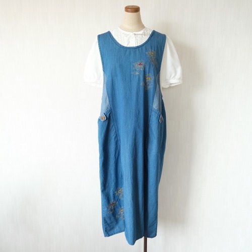 刺繍ワンピース