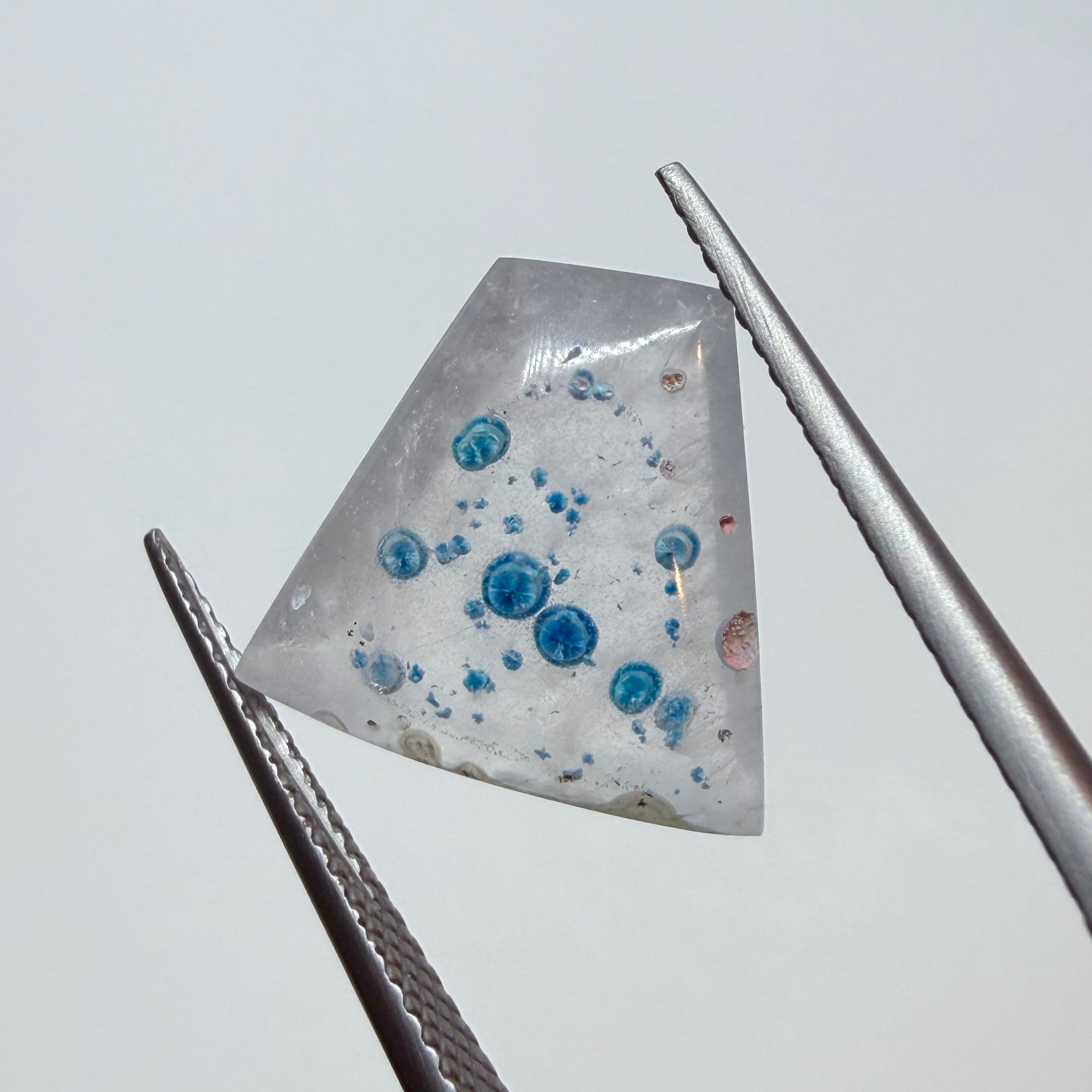 クオリティの高いギラライトインクオーツ