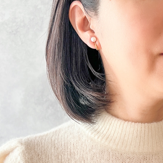 ＜Late winter 2026年1月新作＞春嬉－淡水パール ボタン 小ぶり一粒イヤリング（ゴールド）