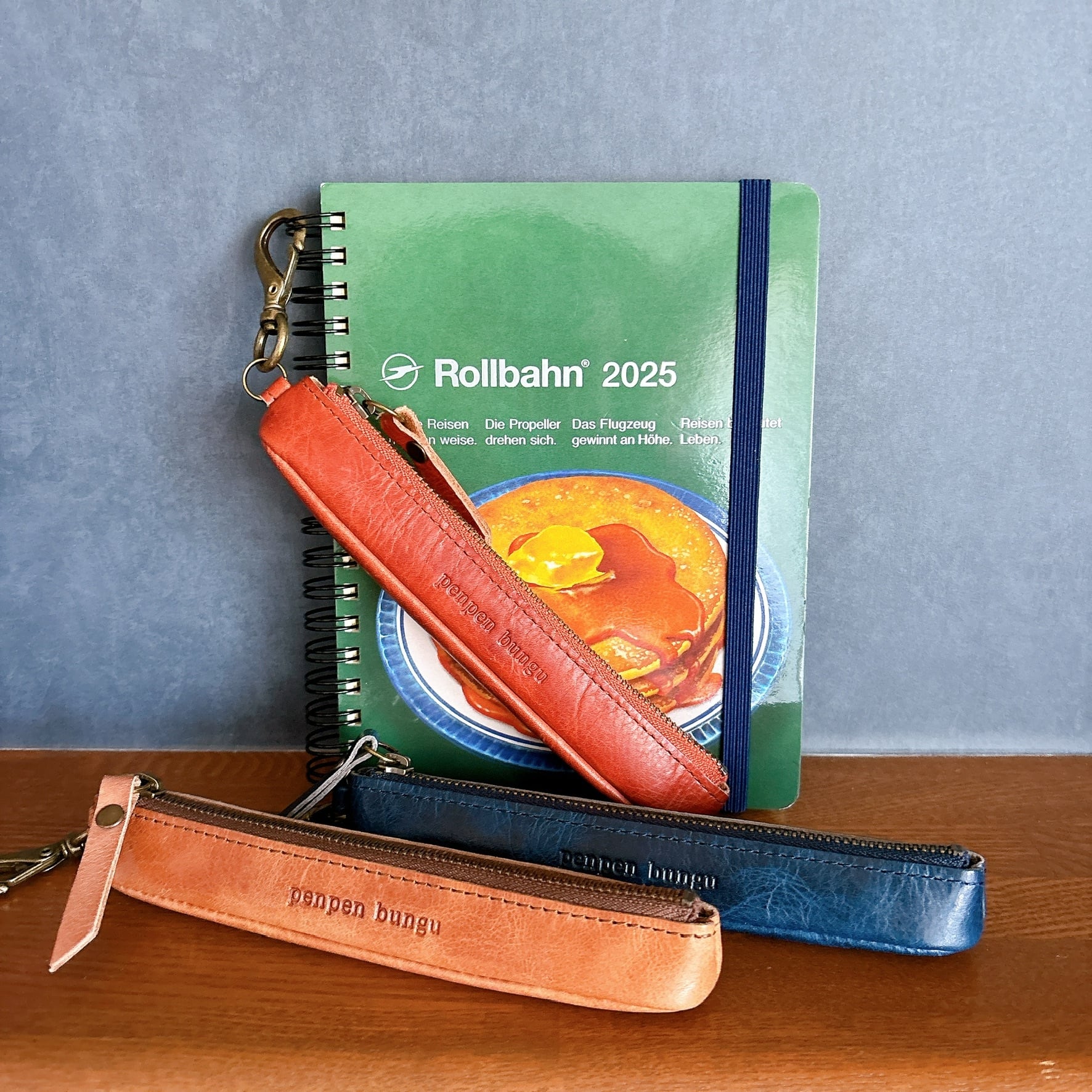 penpen bugnuオリジナル 本革スリムペンケース