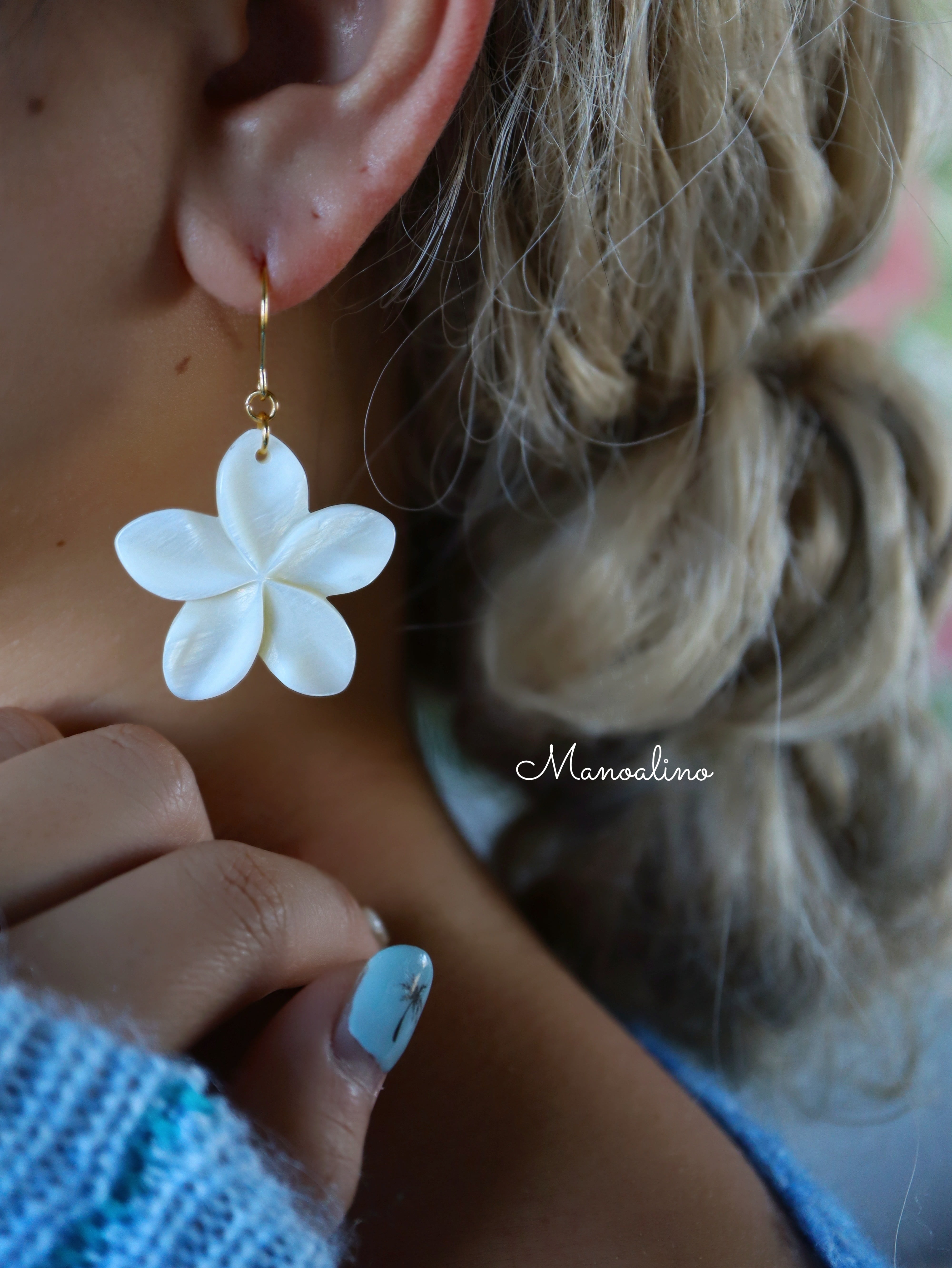 Hawaiian Big Plumeria earring(ハワイアンビックプルメリアピアス、イヤリング) | Manoalino  【Hawaiianjewelry・Hawaiianaccessory&select】