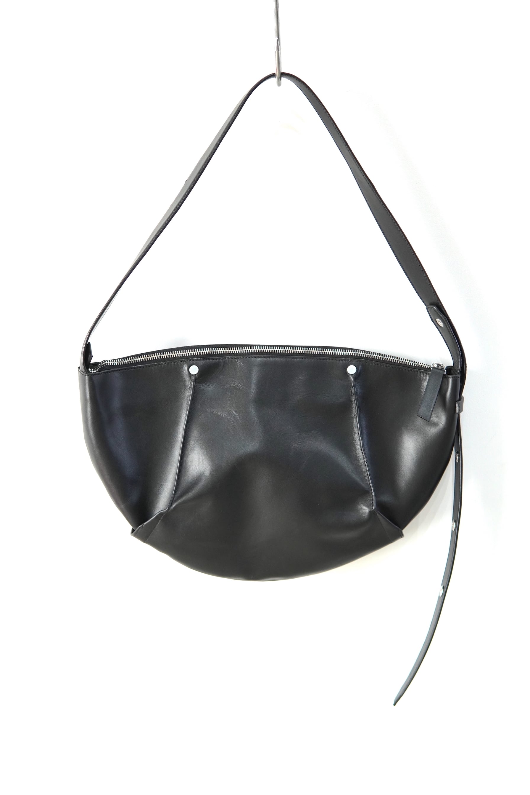 Omar Afridi / DISTORTED SHOULDER BAG / BLACK | POETRY