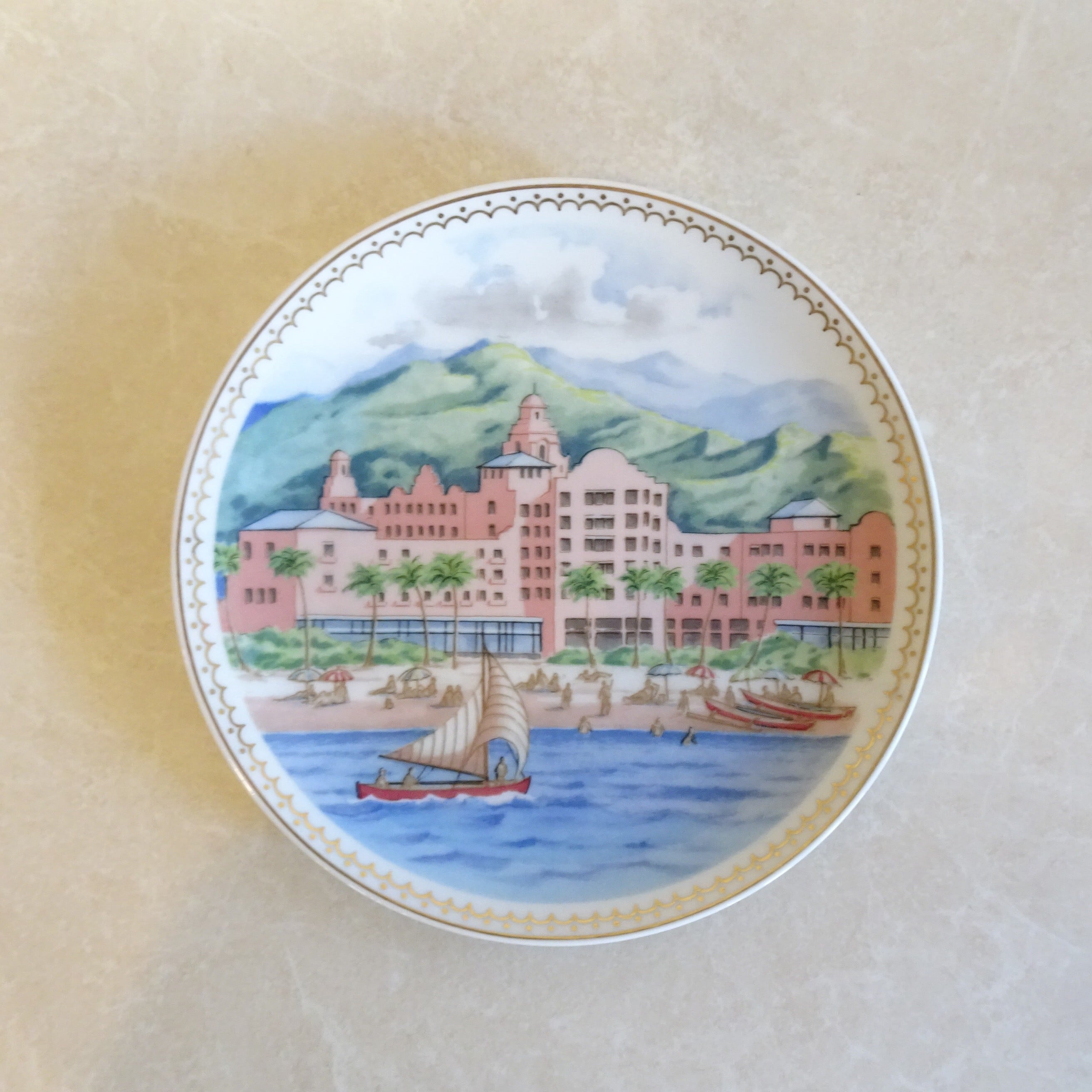 ロイヤルコペンハーゲン　  装飾皿 ロイヤルコペンハーゲン The Royal Hawaiian 飾り皿 | 純喫茶家具の