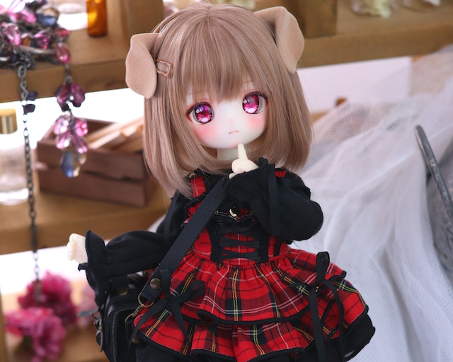 カスタムアイシードール　オーダー『病み顔マント少女』『オーバーオールとニット帽 カスタムアイシードール オーダー『病み顔マント少女