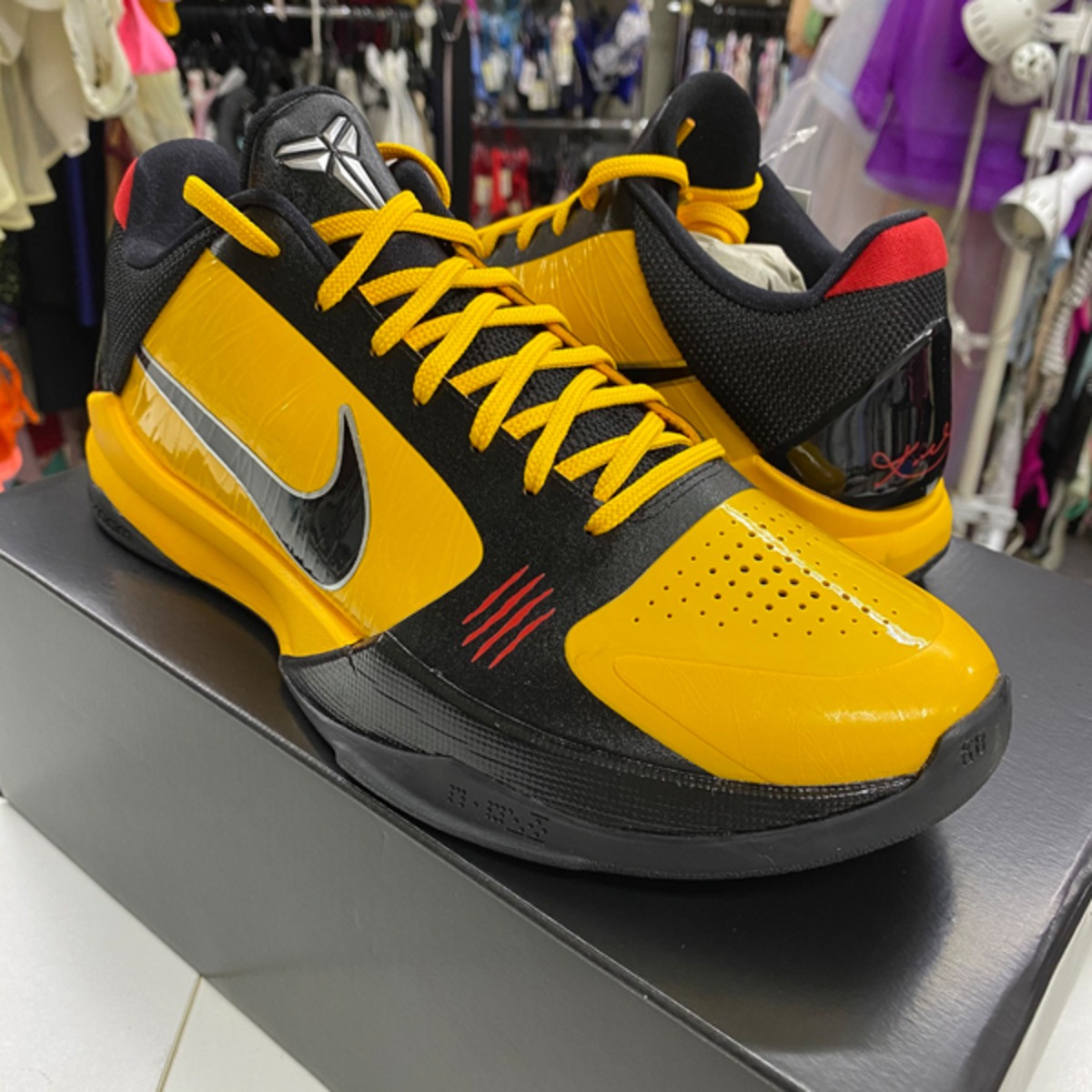 nike kobe bruce lee
