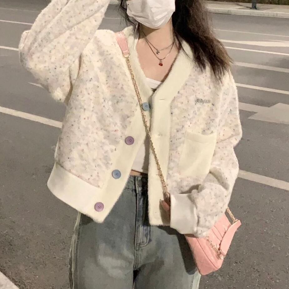 トップス レディース カーディガン ショート丈 クロップド丈 長袖 Vネック 短め もこもこ ふわふわ ニット ミックスニット かわいい 大人可愛い きれいめ カジュアル 清楚 フェミニン おしゃれ お洒落 ストリート ラフ 送料無料 ガーリー OL 通勤 学生 通学 デート お出かけ 女子会 休日 イベント 旅行 S M L ホワイト 白 ミックス カラフル 春 秋 冬 10代 20代 30代 40代 ママ マタニティ 韓国 着回し 普段使い 重ね着 体型カバー 楽ちん 定番 ファッション スタイル