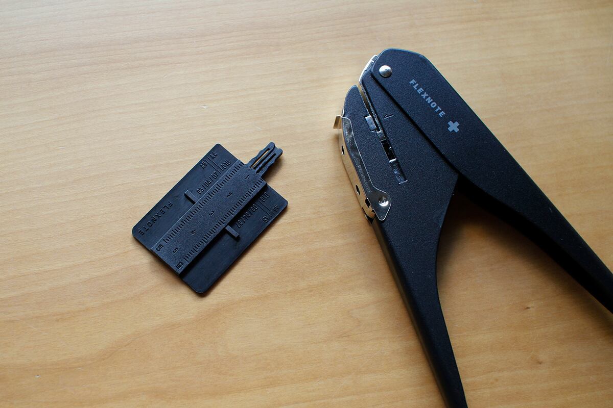 FLEXNOTE T-HOLE PUNCH（専用穴開けパンチ） | プレイズストア