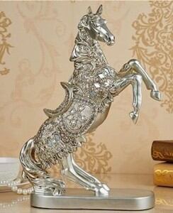 馬の置物 アンティーク ヨーロピアン風 美しい 装飾 シルバーの 馬の 置物