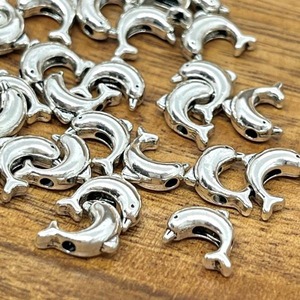 【4個】イルカメタルビーズ/スペーサー/チベット