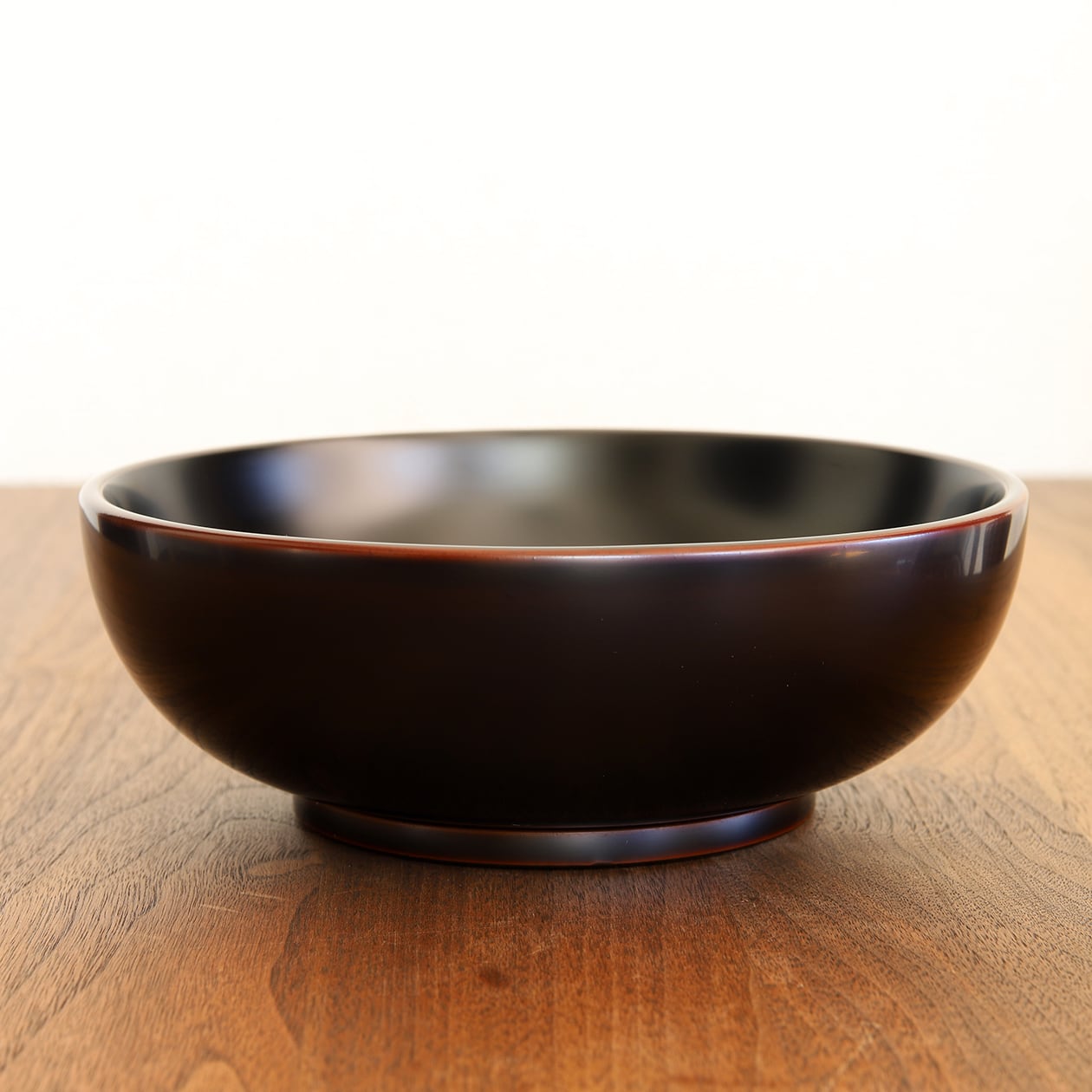 まるちボウル】①古代朱 ／ ②溜内黒 作：畠中昭一（現代の名工・伝統