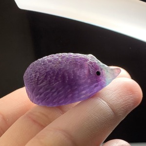 28.可愛い色合い☆フローライト ハリネズミ