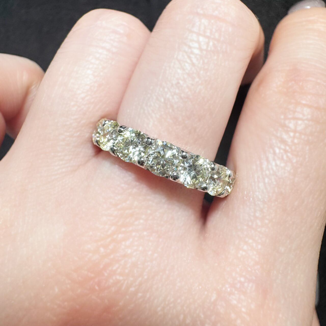 Pt900 2.197ct 7ピース 大粒ダイヤモンド エタニティリング | カオキ