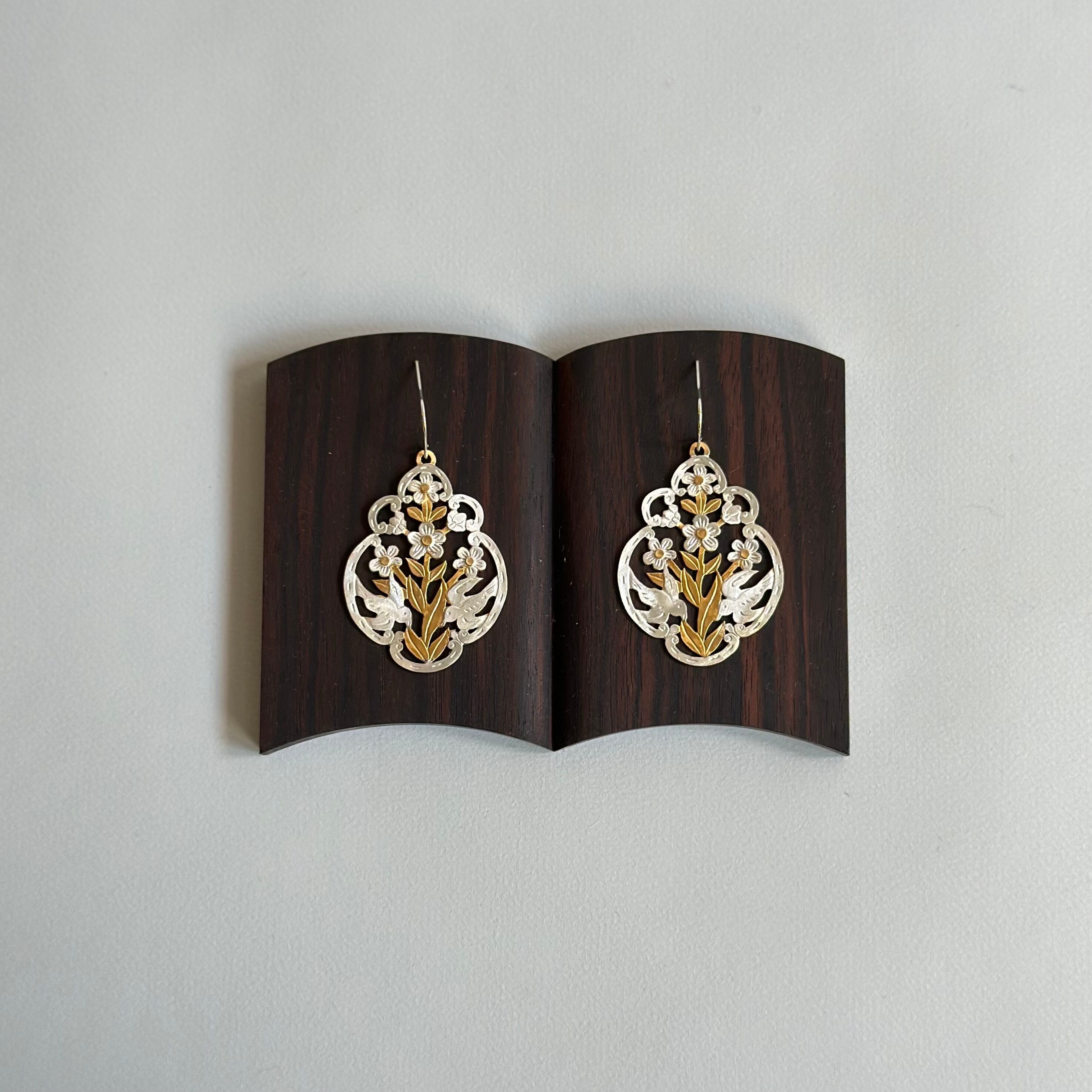 吉田史 向かい合う鳥 コンビピアス