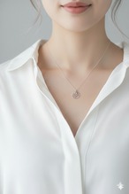 ブルームーンストーンのネックレス