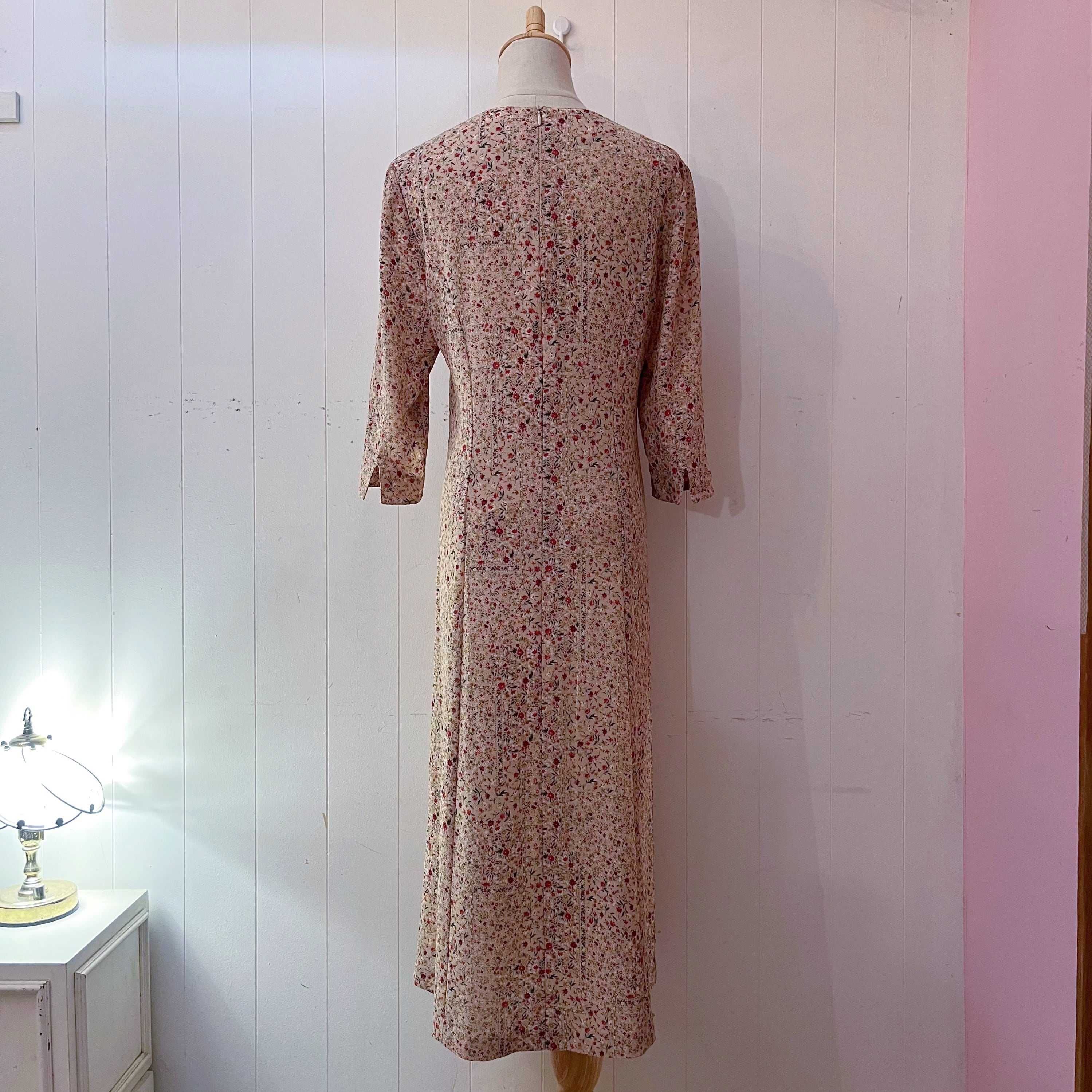 flower dot line slit cuff one-piece