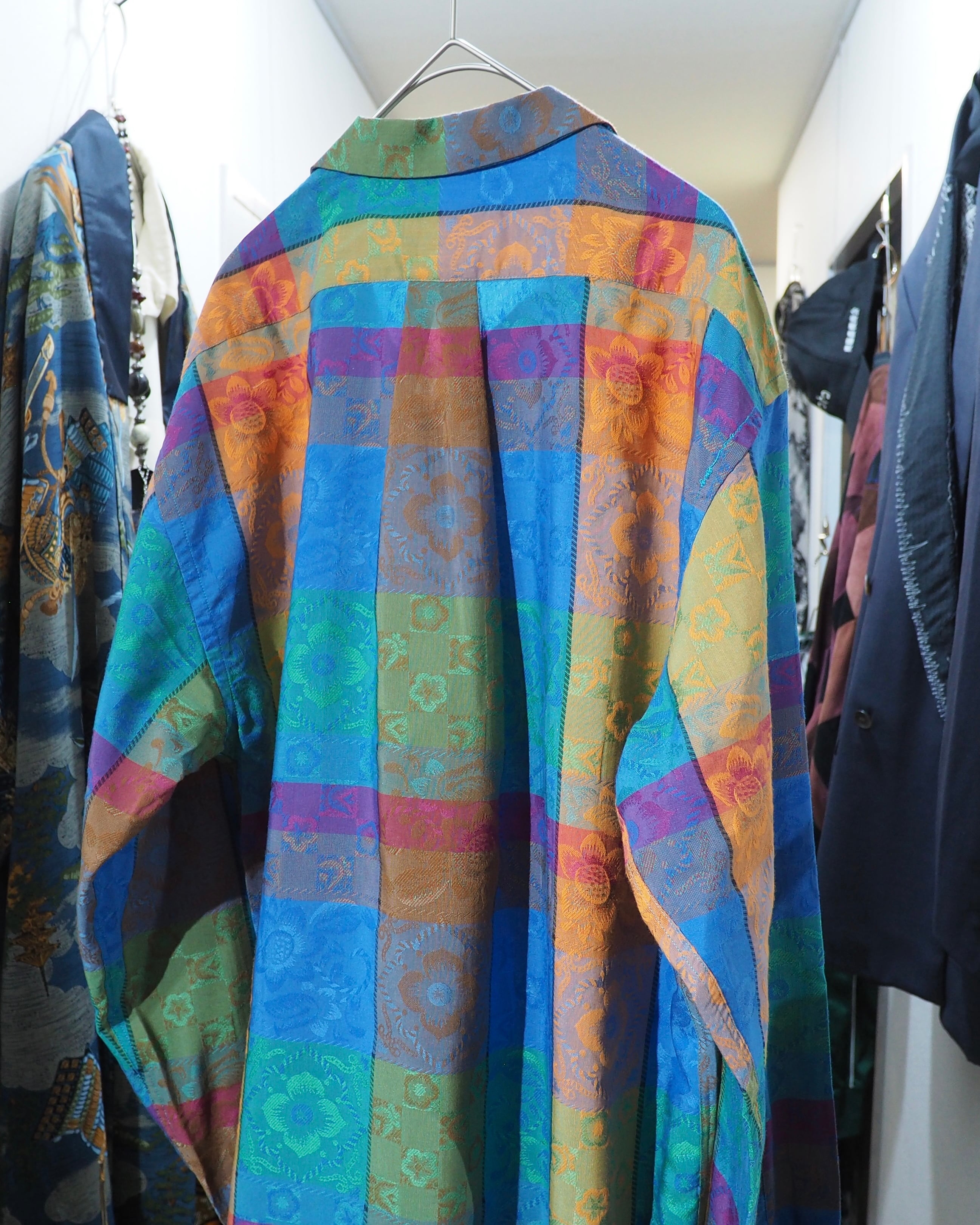" Made in Italy " Multi color Block × Beautiful Flower Embroidery vintage Open collar Shirt