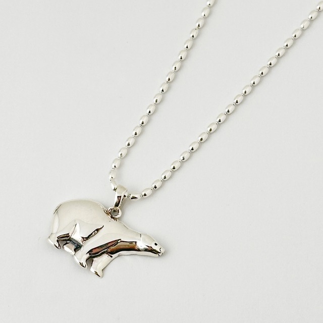 ポーラーベア ネックレス