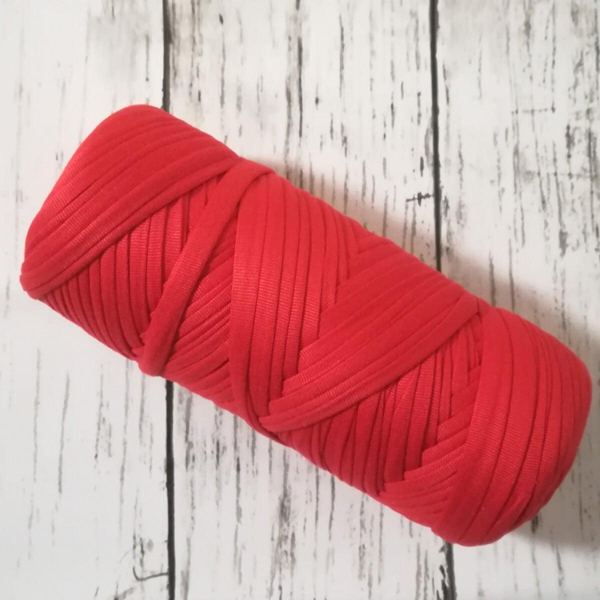 レッド 赤色 1玉 200g・50m Tシャツヤーン | T-SHIRT YARN MANIA ~T