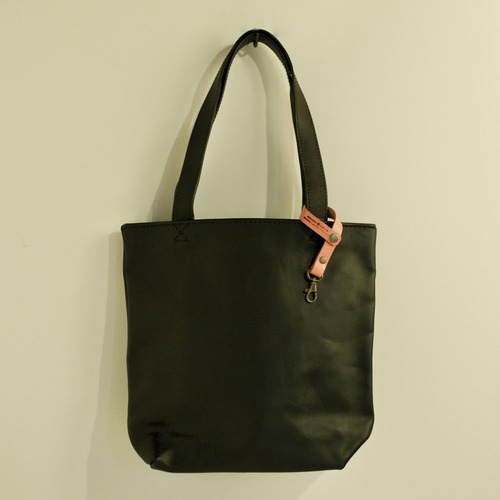 コンパクト＋収納力抜群！牛革トートバックMサイズ 黒  Tote Bag Ⅿ Size Black leather