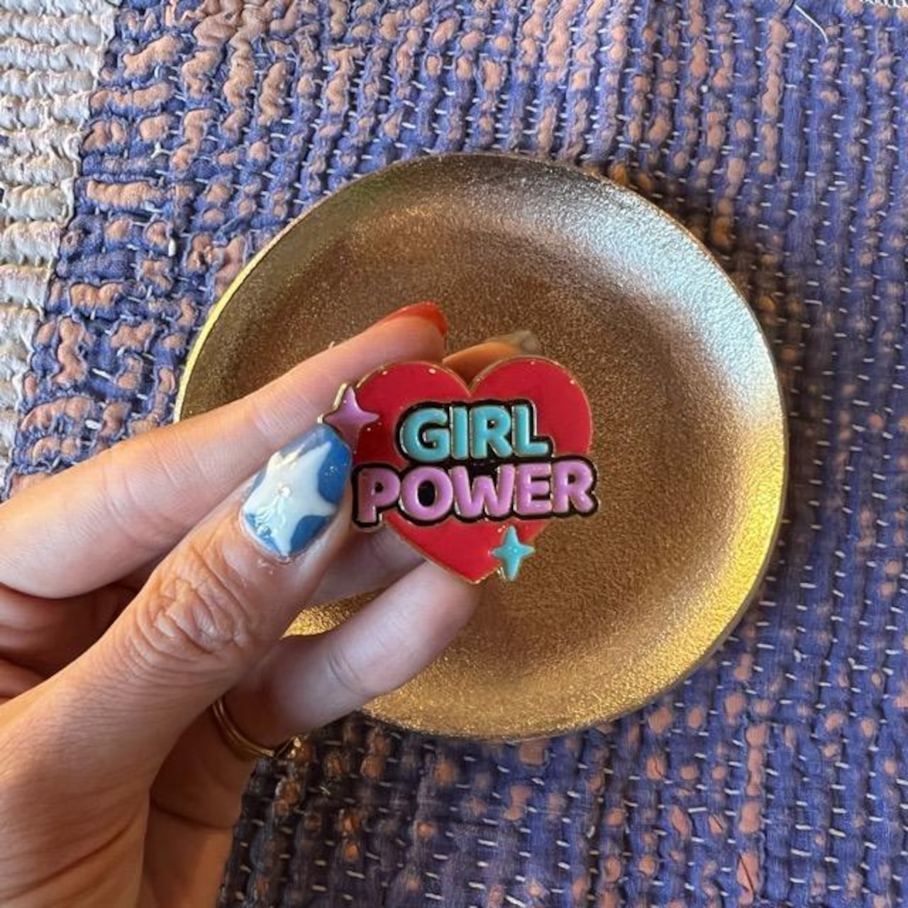 TOPANGA Jewelry　pin brooch　Neon Heart Girl Power　ピンブローチ　ネオンハートガールパワー　プレゼント　ギフト　