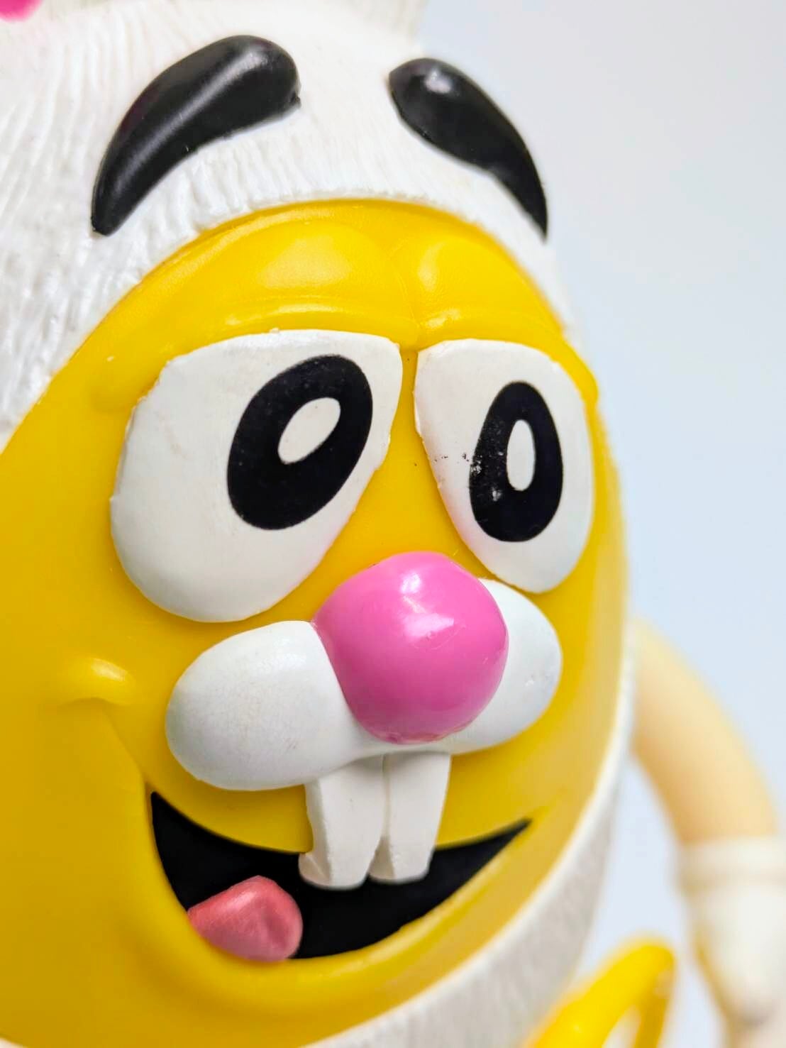 ☆ VINTAGE JUNK ☆【 m&m's  ( エムアンドエムズ ) 】 ディスペンサー コレクション / イースターバニー / ウサギ / イエロー 〚アメリカン雑貨 アメトイ〛
