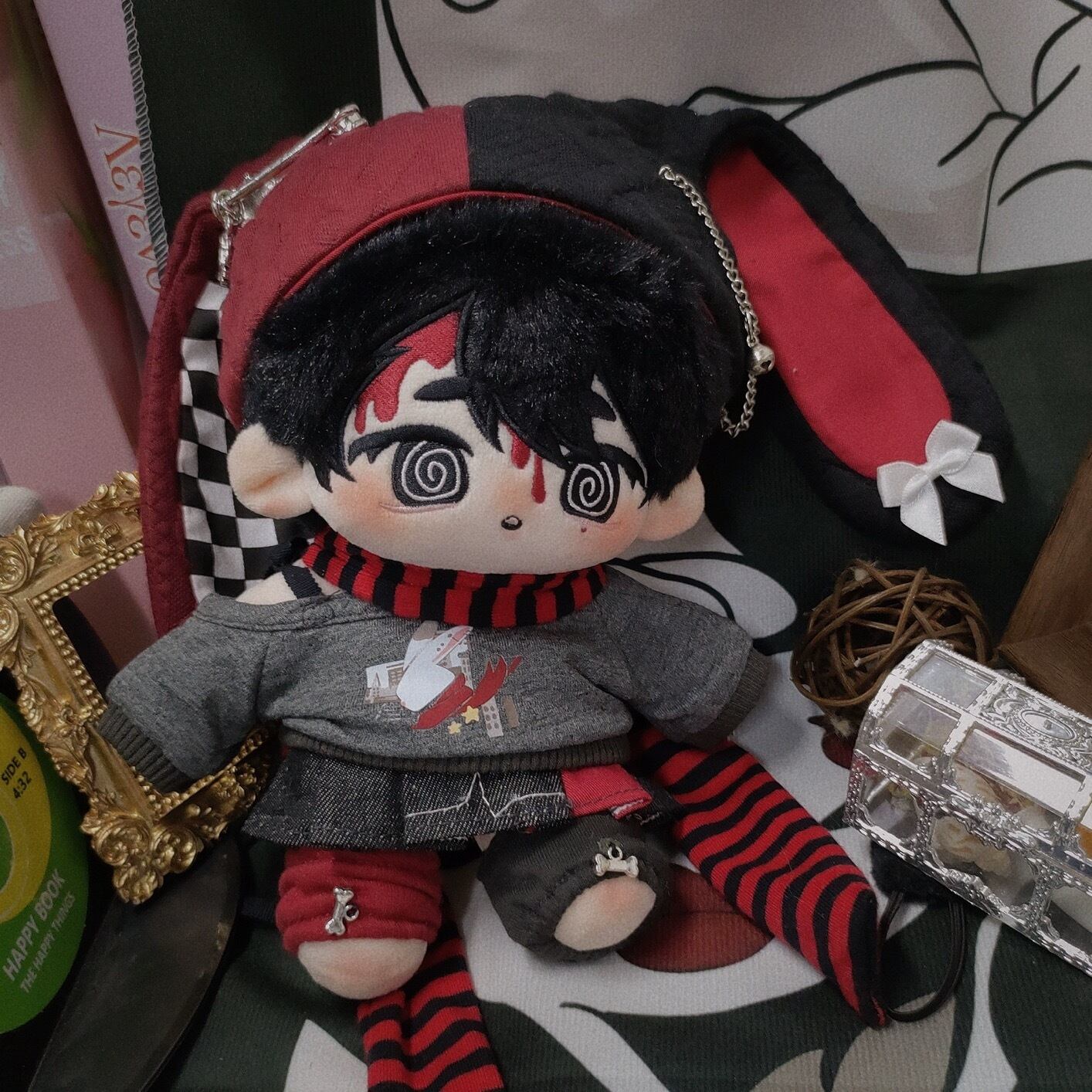 20・30cmぬい服】黒×赤 配色コーデ 2030cm着せ替えぬいぐるみ用 お洋服  