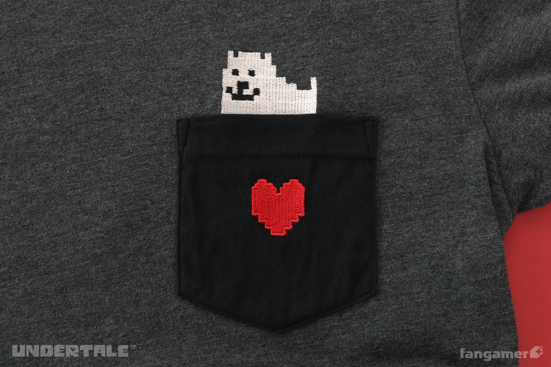 うざいイヌ ポケットTシャツ /  UNDERTALE ( アンダーテイル )