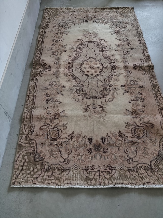 Turkish rug 215✕118cm No.523