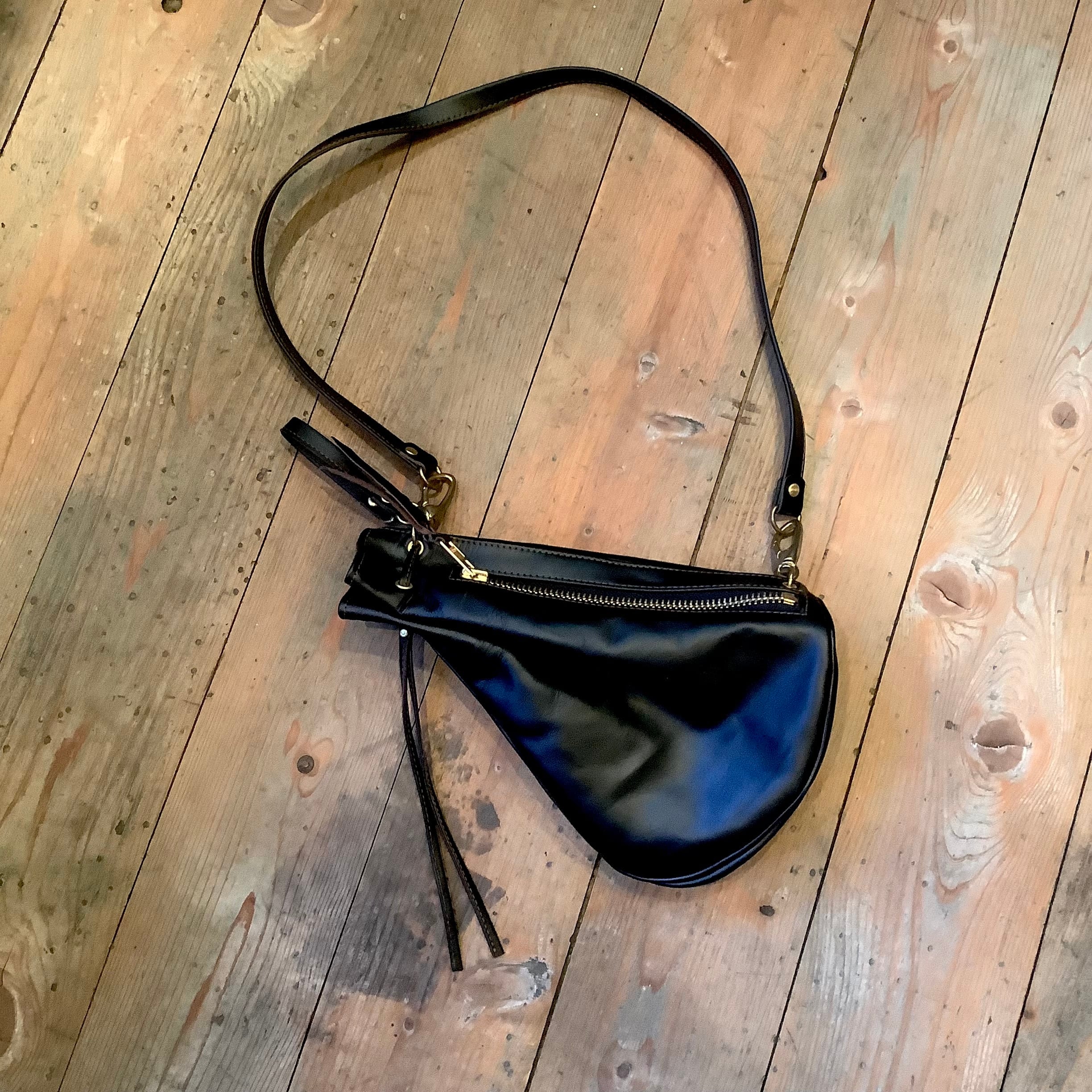 GrooverLeather shoulder bag 巾着 馬革 waist bag pouch body bag 新