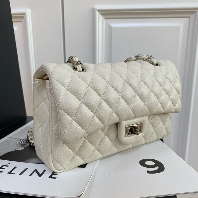 Quilted Chain Shoulder BigBag(3color)　　V2541