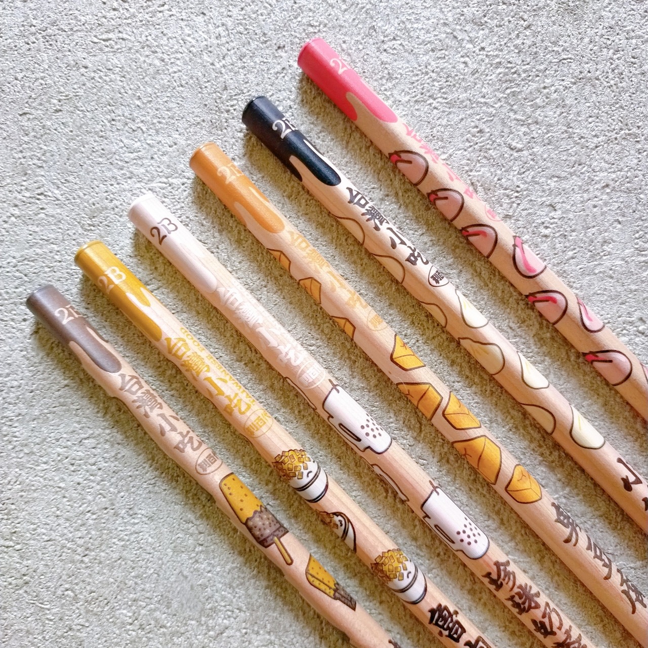 【1本〜購入可能！】利百代（LIBERTY）台湾小吃鉛筆