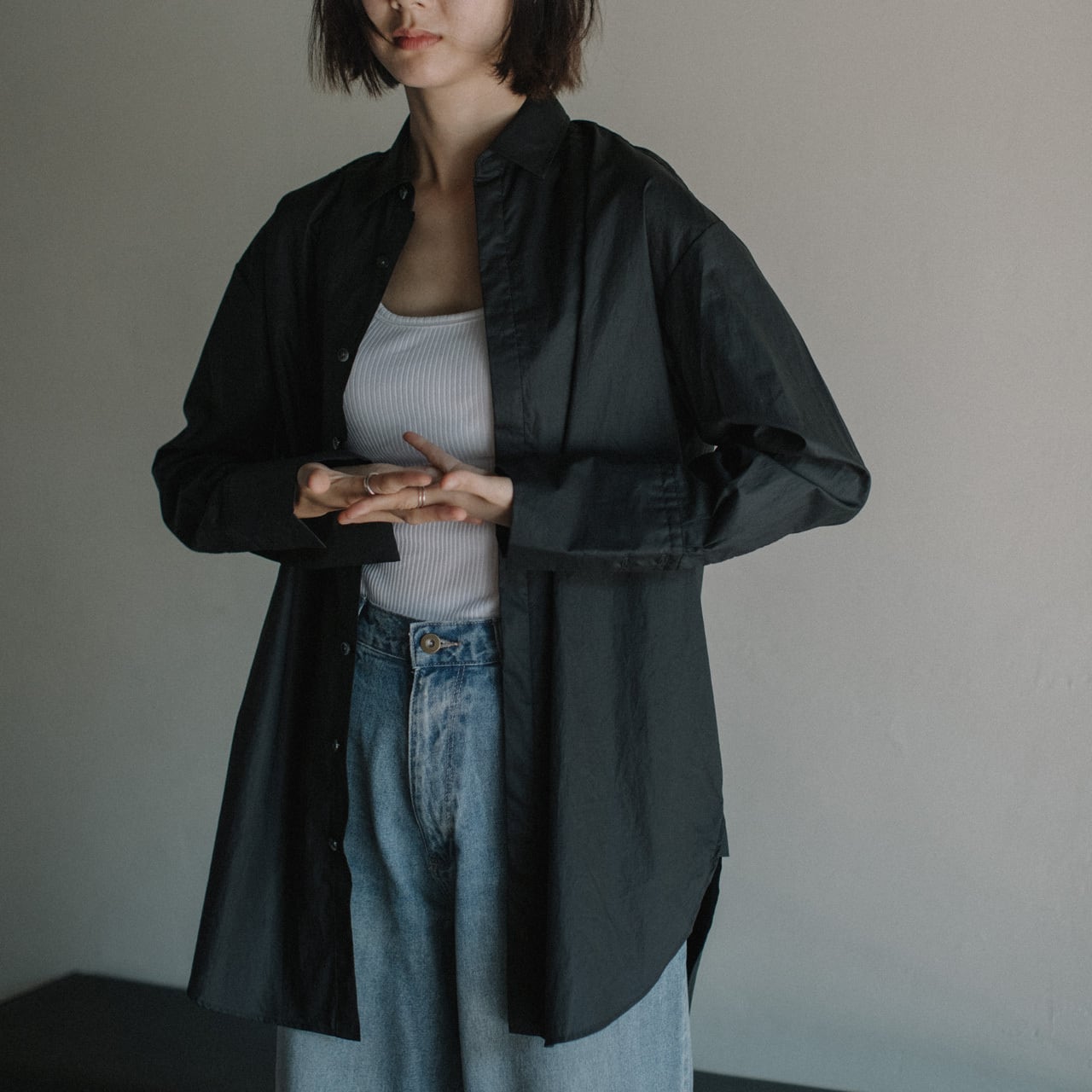 Liyoca タイプライタードレスシャツ BLK