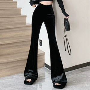 【送料無料】 フレアパンツ フレア Aライン ボトム ロング マキシ ファスナー キラキラ ベロア 裏地 厚手生地 防寒 ふわふわ かわいい 大人可愛い 大人女子 綺麗 シンプル カジュアル 大人 上品 おしゃれ お洒落 こなれ感 ラフ エレガント コンサバ 着痩せ レディライク 無地 冬 10代 20代 30代 40代 レディース 女性用 ママ デート お出かけ 女子会 お呼ばれ 休日 お茶会 授業参観 結婚式 二次会 演奏会 着回し 普段使い ファッション 定番 デイリーユース オーバーシルエット