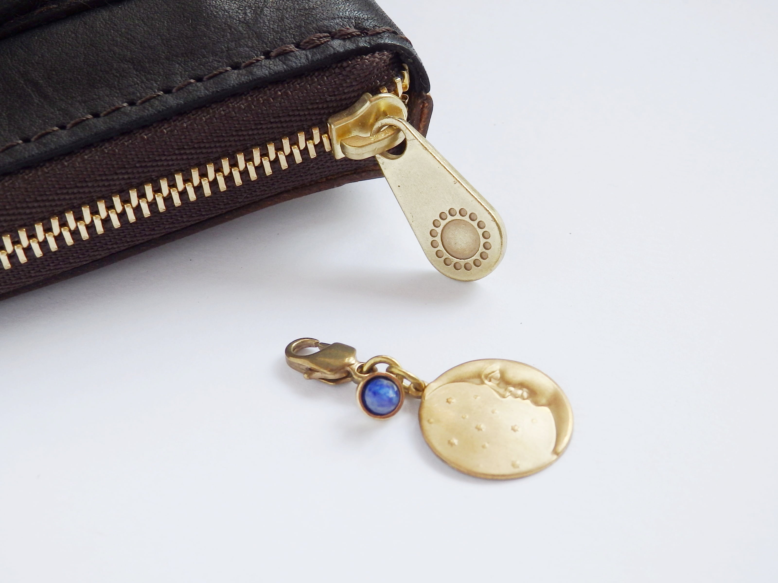 MOQUIP ー FLP限定ガルーシャラウンドパース ブラック ー | flponline