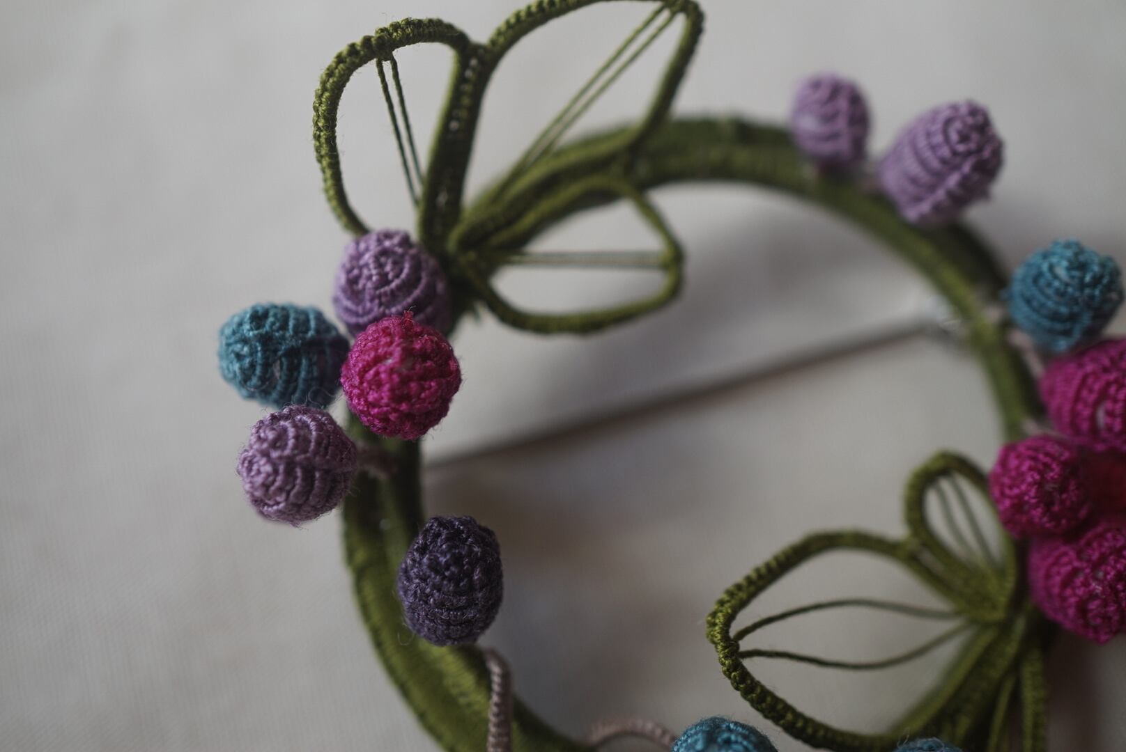 《限定》野葡萄のリースブローチ