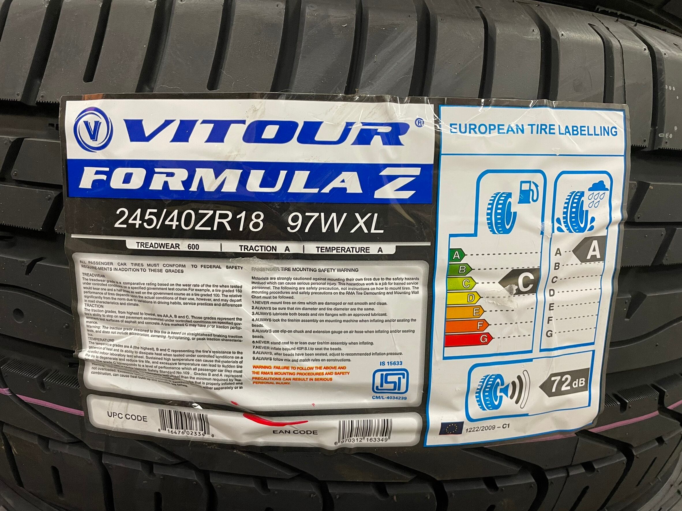 値段下げました。タイヤヴィッツァーフォーミュラvitour formula z 245