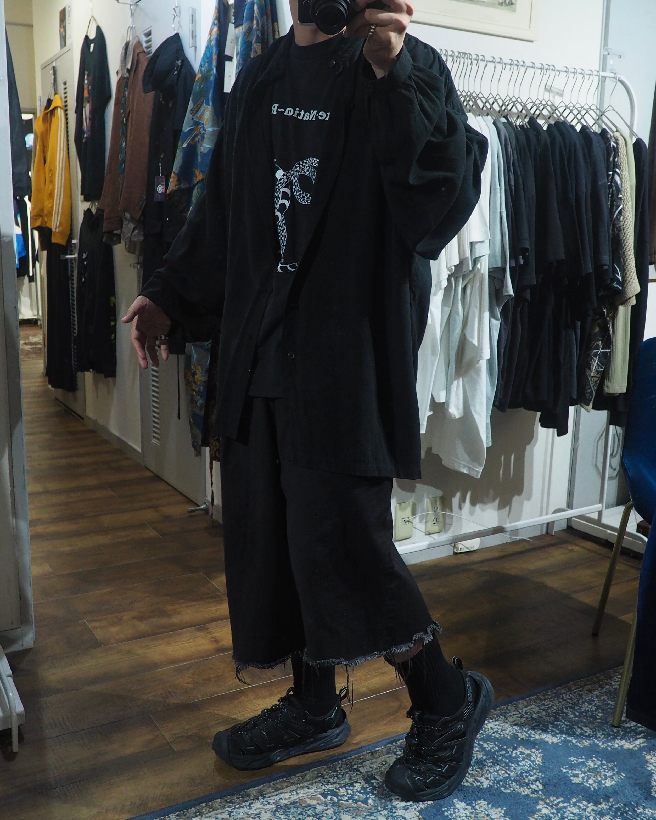 1980s " ANDROS - Special " Black Gather vintage Drape loose No collar Shirt (Made in Canada)