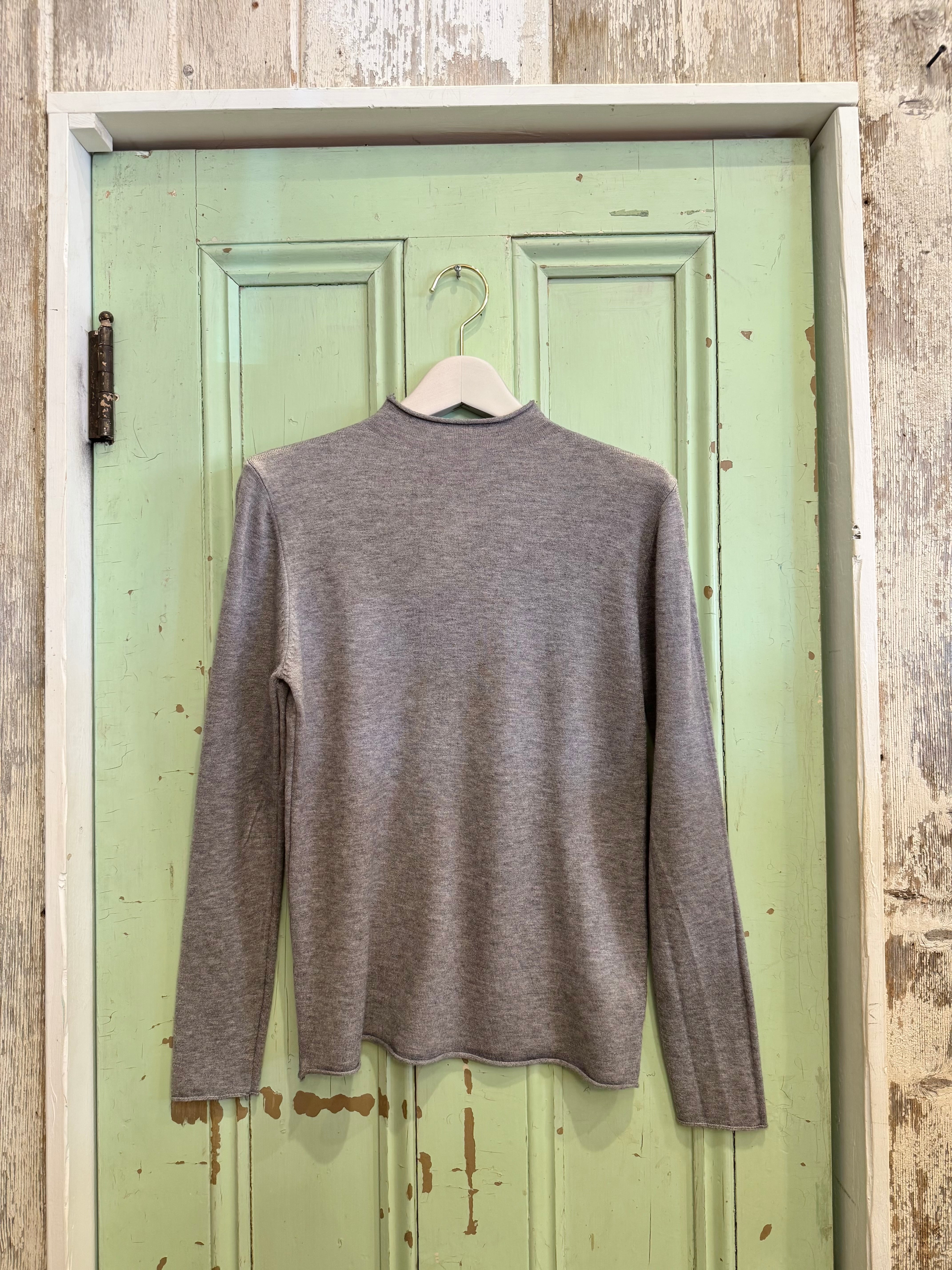 レディース もちふわタートルニット¥2,990(3,289)