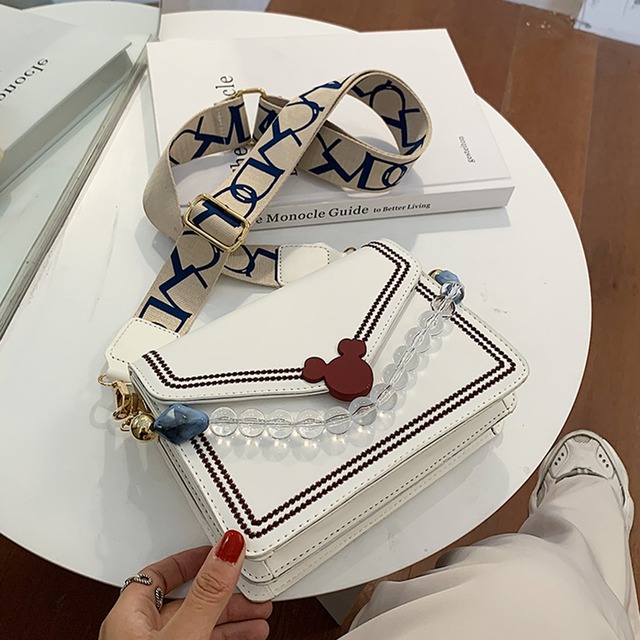 新しい小さなバッグレディースバッグ2020で人気のワイルドレディーメッセンジャーバッグ人気の新しいトレンディなバージョンネット赤エインエア小さな正方形のバッグ Tiancai_Wing_Bag1935890