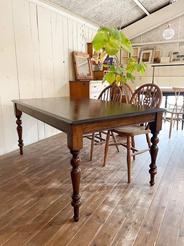 【大幅値下げ／東京都品川区で直接引渡し可能な方のみ】オランダ製オークテーブル 大幅値下げ／東京都品川区で直接引渡し可能な方のみ】オランダ製