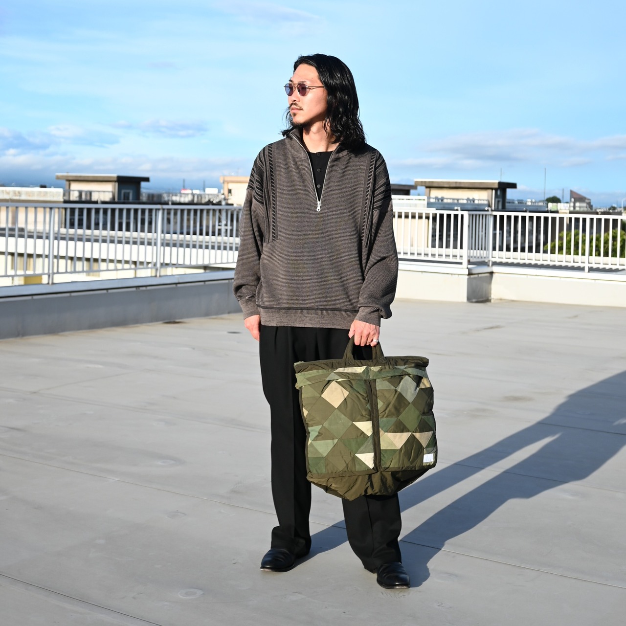 YASHIKI(ヤシキ)着回し抜群ハーフジップニット、普通に良いスラックスstyle2