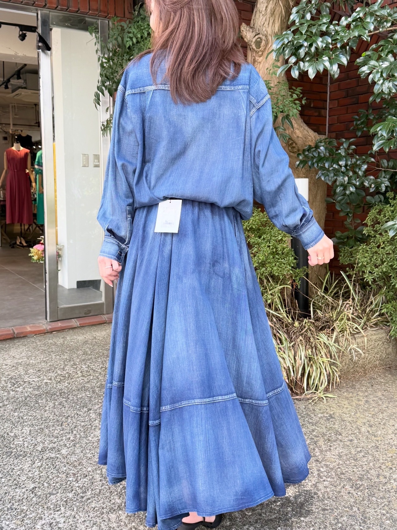 ドスディオサス  dosdiosas シアーデニム染ボウタイブラウス