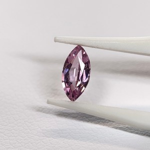 スピネル マーキスカット ルース 0.40ct ピンク系 約7mm×3.5mm r-0657